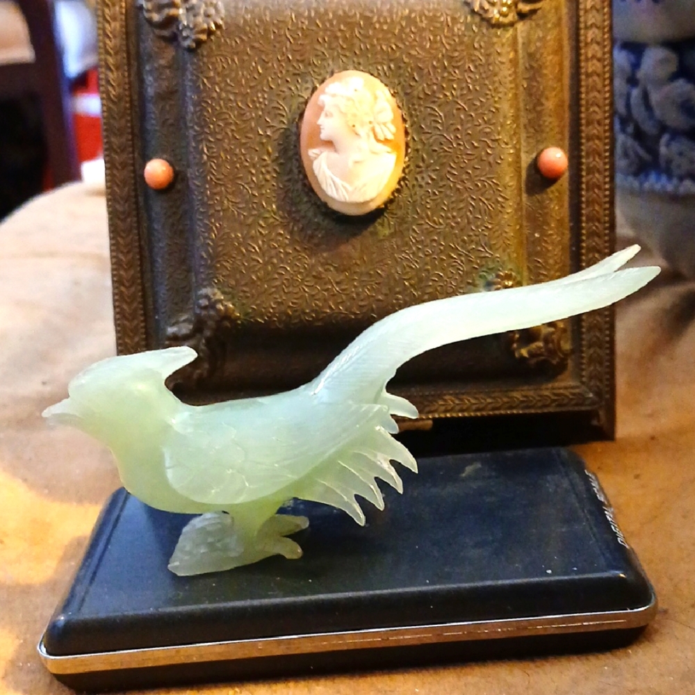 1950s Green Jade Carved Bird Figurine